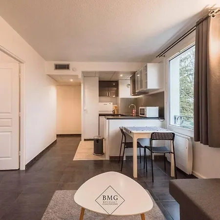 Du Moulin Disneyland Bmyguest 아파트 마그니 레 홍그레